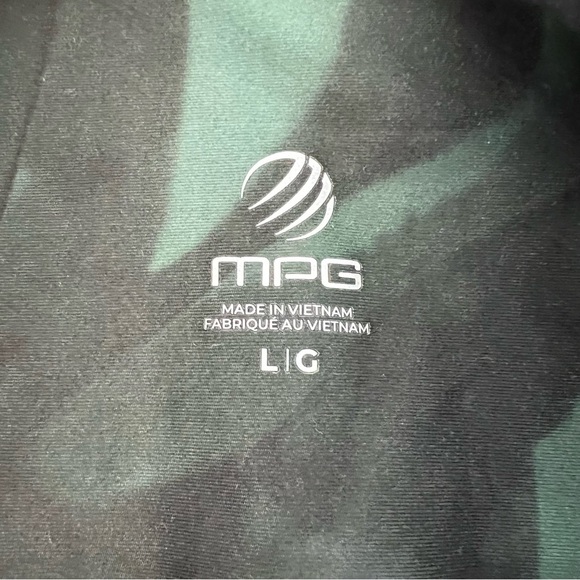 MPG Green Abstract Print Athletic Leggings Women's Size L - Picture 4 of 5